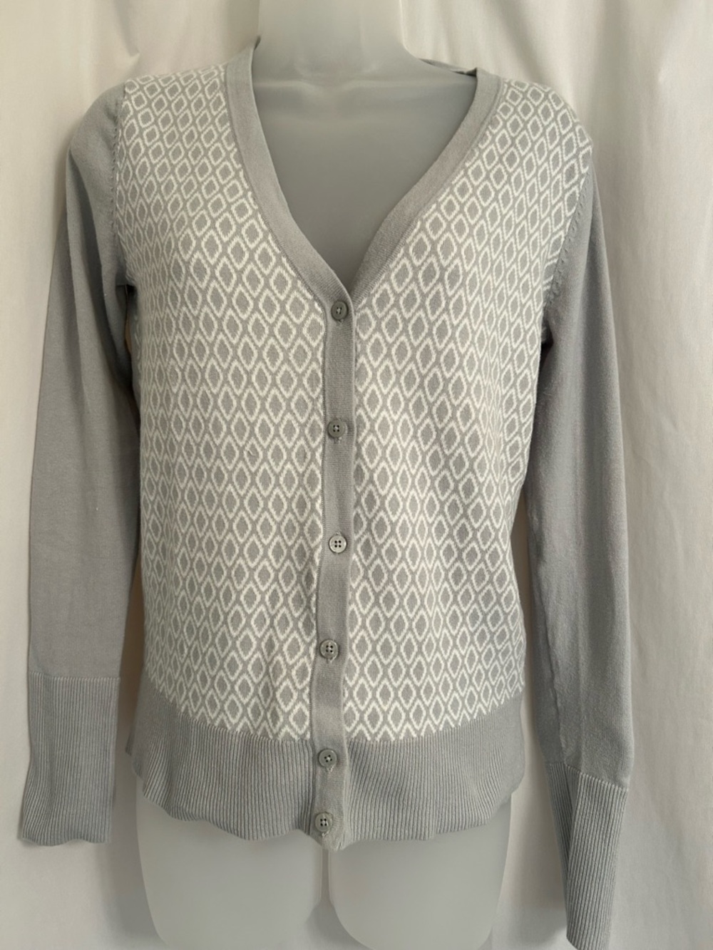 Merona Gray and White Diamond-Pattern V-Neck Cardigan